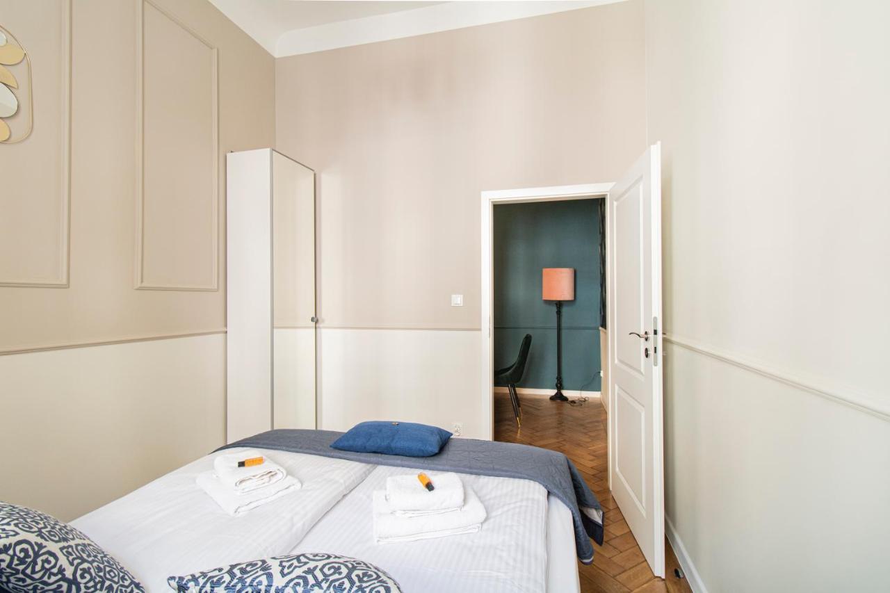 Modern Apartments Pilsudskiego Street Krakow Luaran gambar