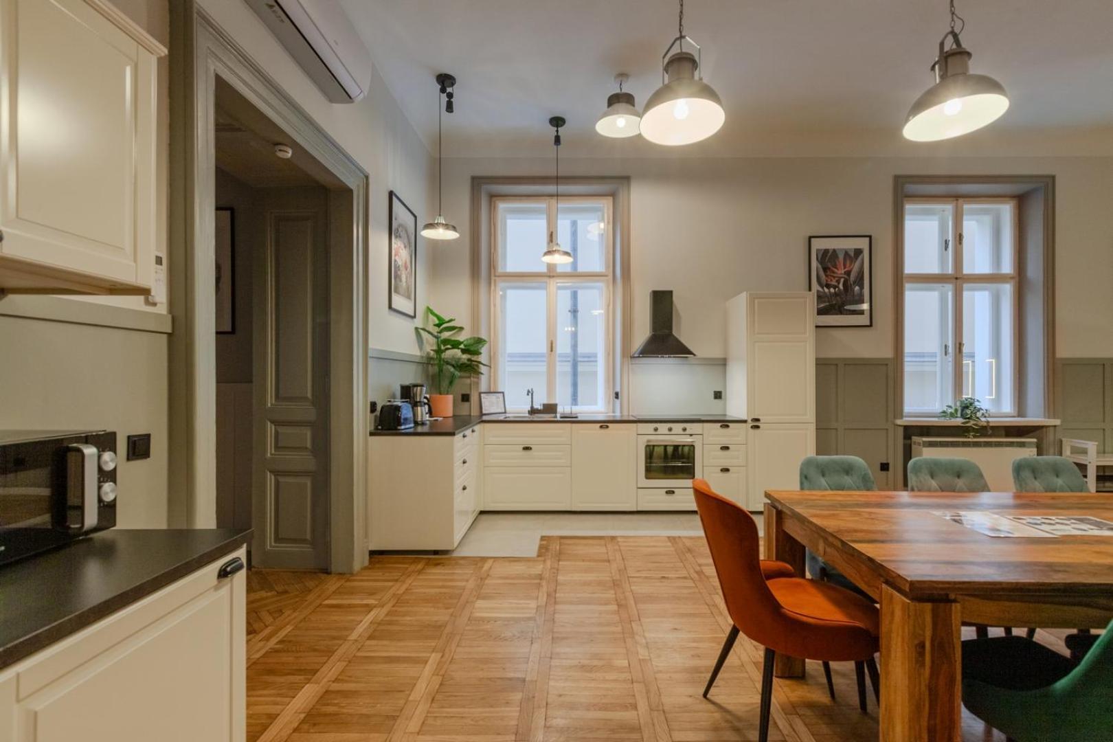 Modern Apartments Pilsudskiego Street Krakow Luaran gambar